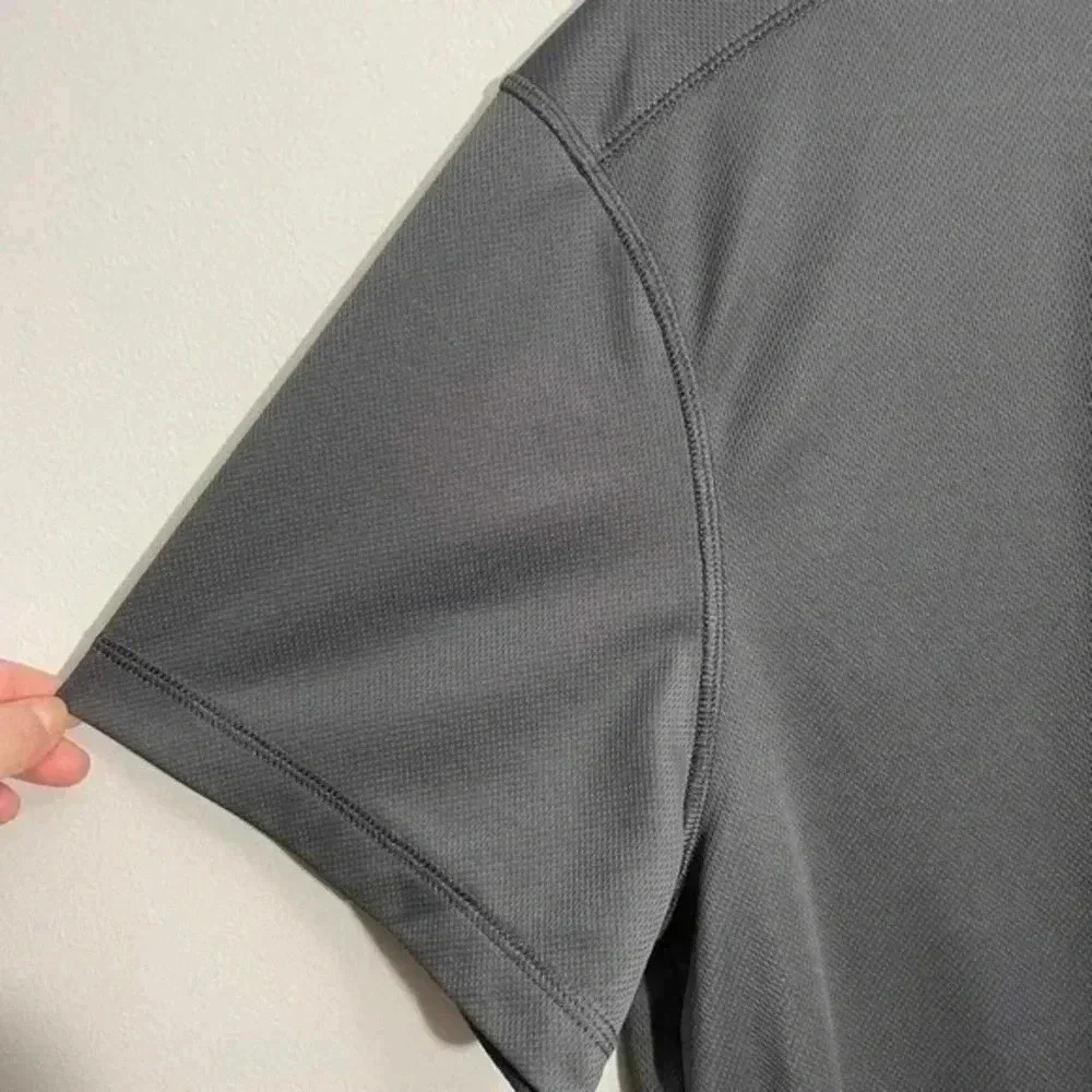 Everlane Breathable Sport Gray Short Sleeve T-shirt mens large - Picture 5 of 6